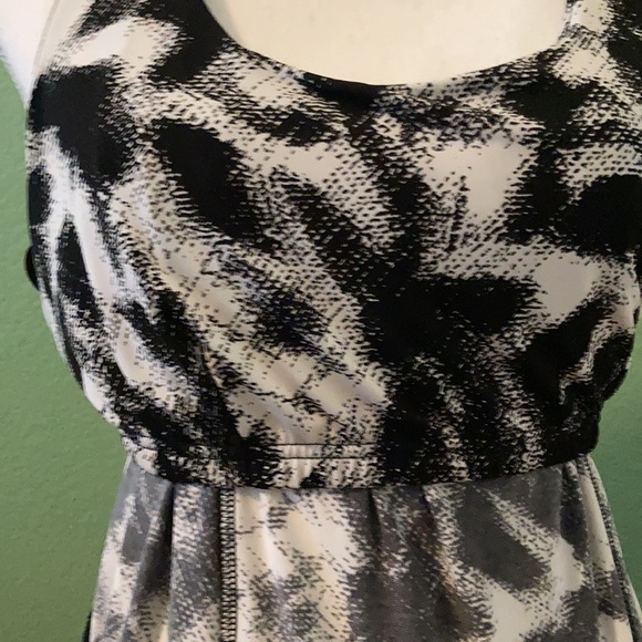 Alfani Ruffle Back Top - Picture 7 of 7